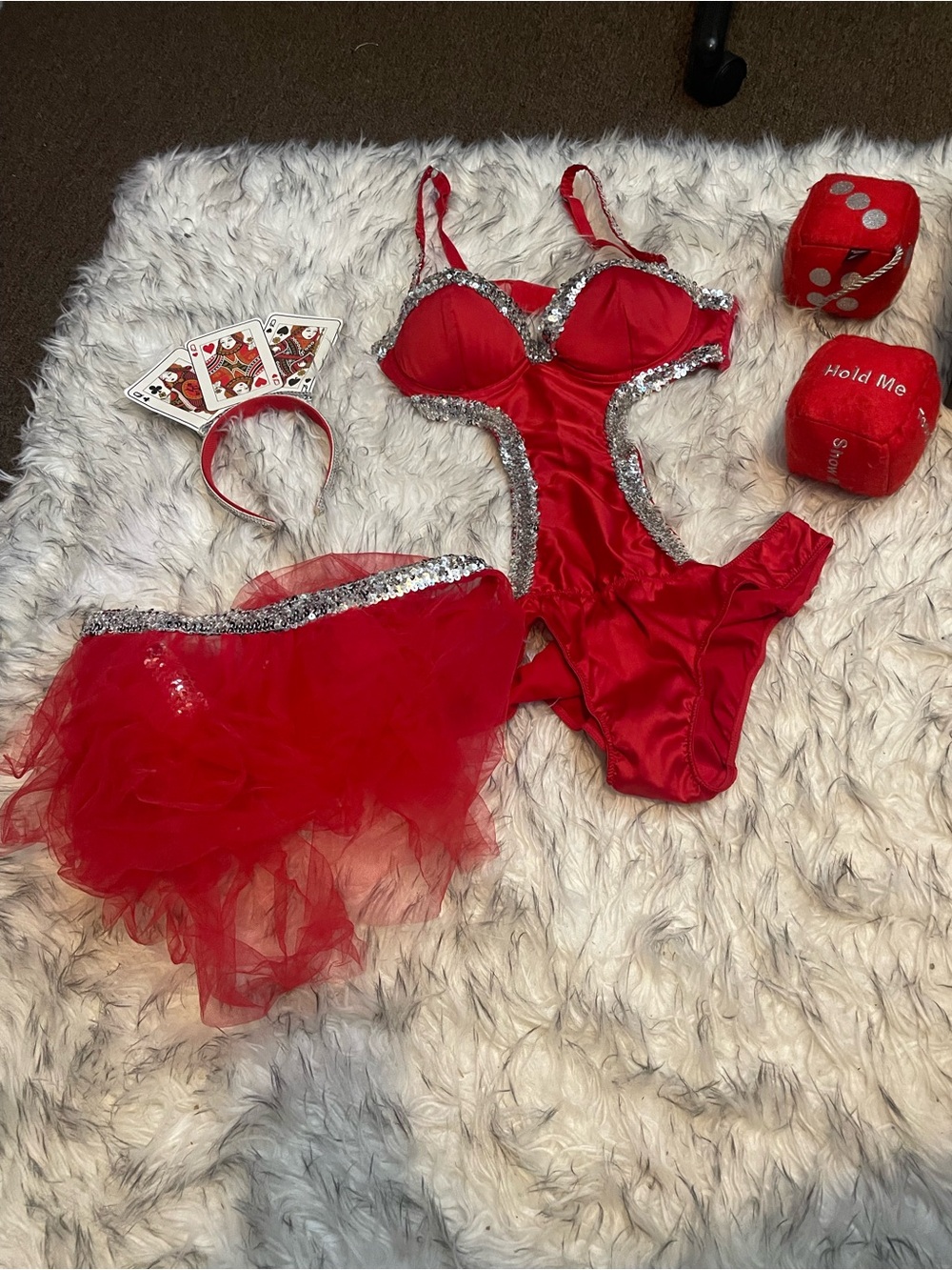 SUPER RARE COLLECTIBLE Victoria’s Secret Queen of Hearts Lingerie Costume Boxset